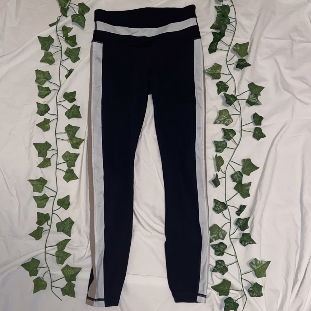 Gap Fit Leggings with Tan and White Stripe